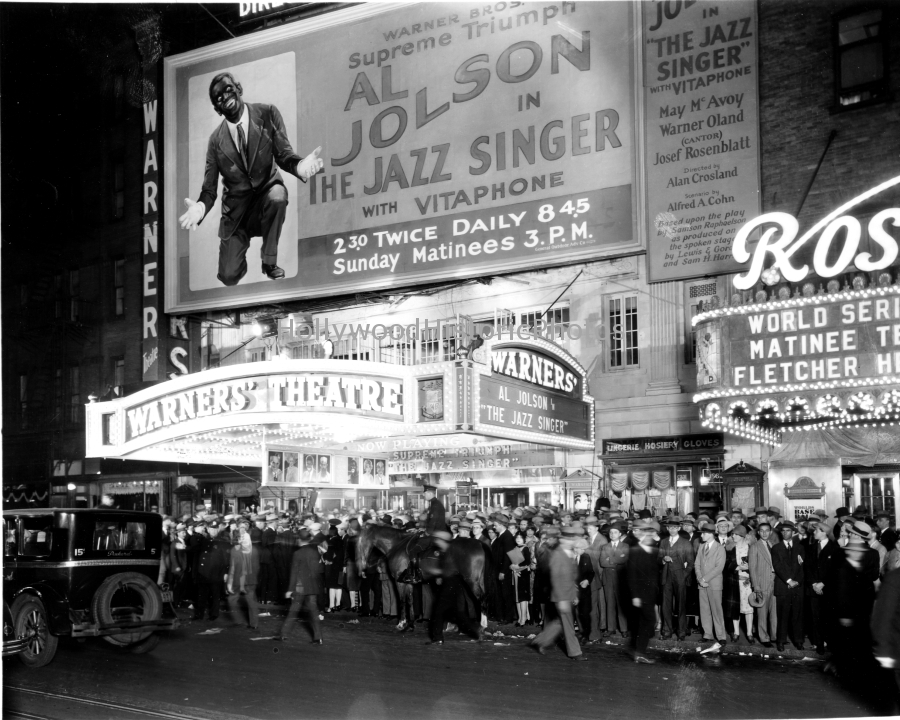 Warners Theatre N.Y.C. 1927 Premiere The Jazz Singer Starring Al Jolson 1st Talking Movie wm.jpg